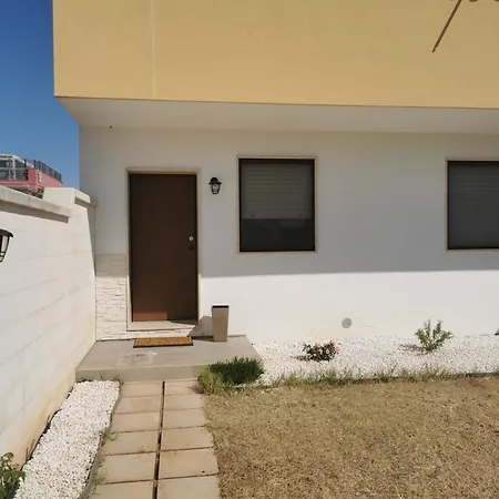 A Pochi Minuti Dal Centro Storico Di Villa *